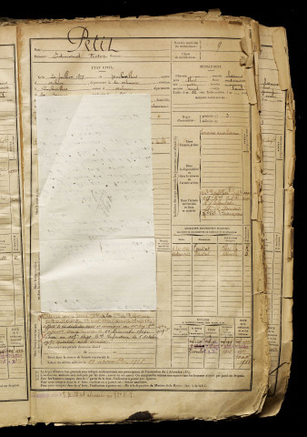 Petit, Edmond Victor, né le 20 juillet 1877 à Puchevillers (Somme), classe 1897, matricule n° 9, Bureau de recrutement d'Abbeville