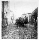 Cronne. avril 1917. Ravitaillement par les échelons du 32ème d'artillerie à Jumilly