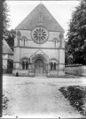 Eglise Sainte-Madeleine à Trie-Château (Oise), vue d'ensemble : la façade