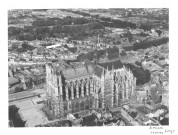 Amiens. Vue aérienne de la ville : la cathédrale, le quartier Saint-Leu