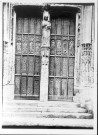 Eglise de Gisors : les panneaux sculptés et le trumeau du portail nord