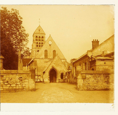 Nogent-sur-Oise. Eglise romane