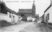 Dreuil-les-Amiens. L'Eglise rue du Pont