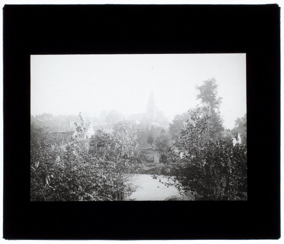 Eglise de Picquigny vue du marais - octobre 1910