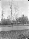 Deux églises au loin, 1904