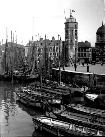 Dunkerque (Nord). - Le port
