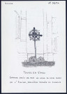 Tours-en-Vimeux : grande croix de fer le long du mur de l'église - (Reproduction interdite sans autorisation - © Claude Piette)