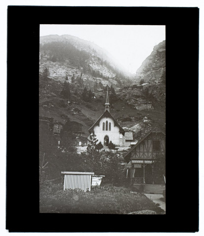 (Suisse) petite chapelle à Zermatt - août 1903
