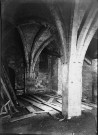 Amiens, 39 rue des Sergents, cave de Monsieur Maquet : détail d'un pilier et des voussures (XIIIe siècle)