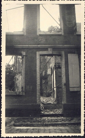 Abbeville. Maison Dupuis brûlée par les Allemands le 3 septembre 1944, Jour de la Libération