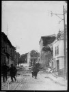 Amiens. Une rue en ruine après le bombardement du 19 mai 1940