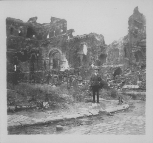 Guerre 1914-1918. La basilique Notre-Dame de Brebières en ruines