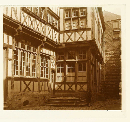 Amiens (Somme). Passage Gossart, intérieur