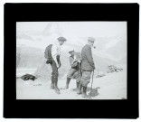 Suisse au Gornergrat - à gauche monsieur Chastellain, à droite le docteur Reiss - août 1903