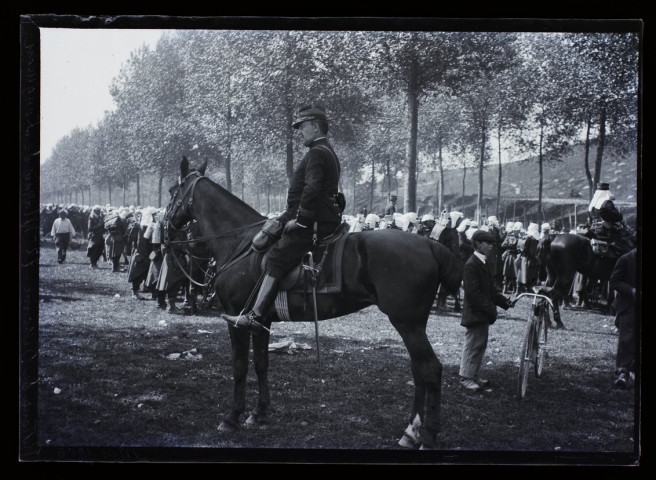 Retour de Sissonne 72e, marais de Longueau - mai 1905