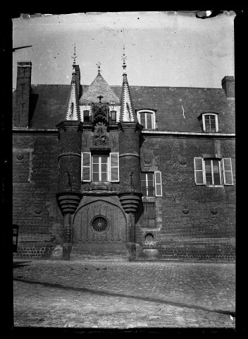 Amiens. Hôtel de Monceaux, rue du Port, appartenant à M. Morgan de Belloy