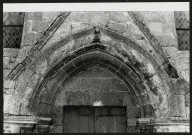 Couloisy. Tympan du portail occidental de l'église