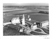 Ault. Vue aérienne de la commune d'Ault-Onival : le phare et le château d'eau