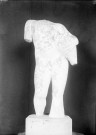 Musée de Picardie, fragment de statue représentant un enfant ( collection Legrené)
