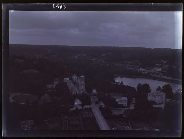 Pierrefonds vue prise du haut du château - septembre 1901