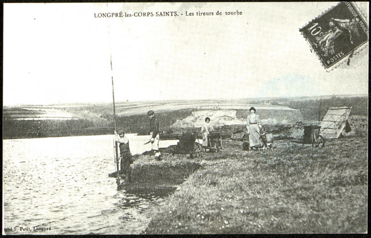 Longpré-les-Corps-Saints (Somme). Les tireurs de tourbe, vers 1910