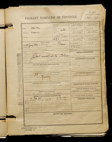 Lestel, Francis, né le 10 juin 1891 à Paris (Paris), classe 1911, matricule n° 683, Bureau de recrutement d'Abbeville