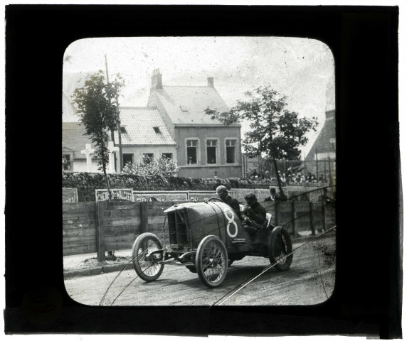 Coupe des voiturettes, Boulogne 1909. Guippone sur Lion-Peugeot