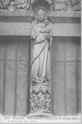 Cathédrale - Statue de la Vierge-Mère