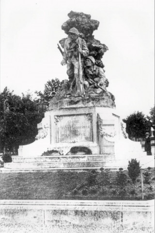 Le monument aux morts (1914-18)