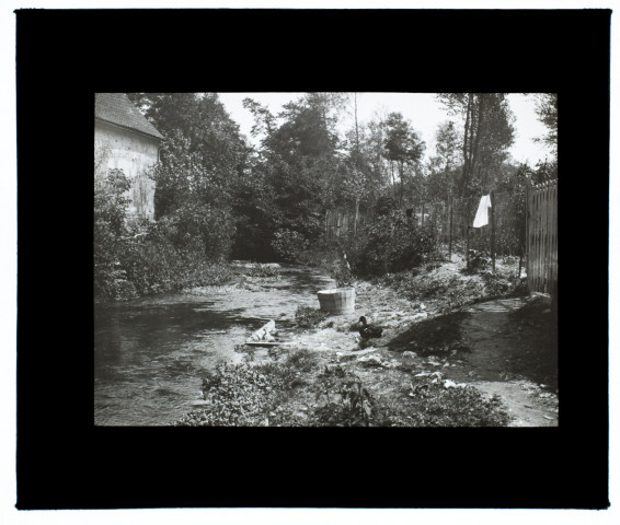 Rivière à Famechon-sous-Poix - mai 1913
