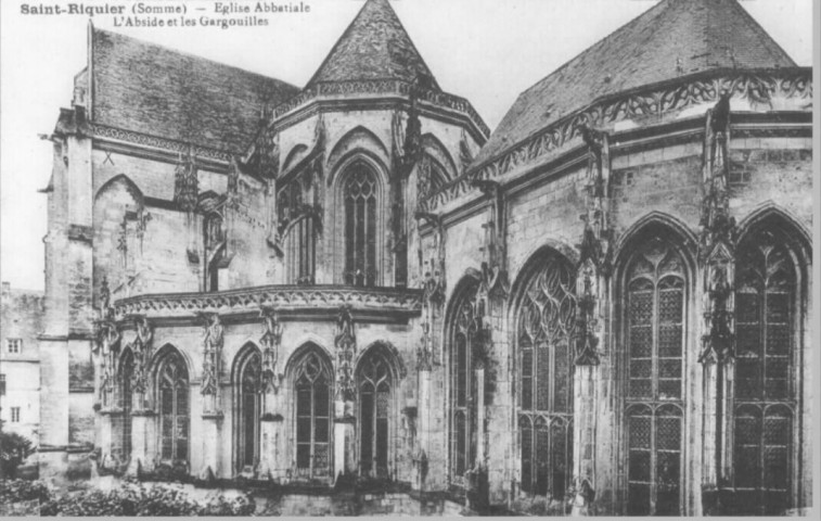 Eglise abbatiale - L'abside et les gargouilles