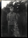 Portrait d'un militaire de rang de la 9e Panzerdivision SS Hohenstaufen, une des trente-huit divisions de Waffen-SS. Sturmmann (soldat d'assaut / caporal)