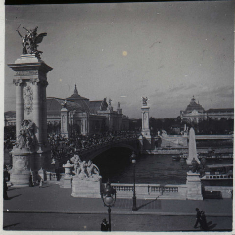Pont Alexandre et les deux Palais