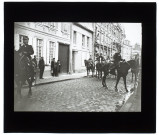 Revue du 16 janvier 1902 après la revue, rue de l'amiral Courbet, à gauche le général de Torcy à droite le général Lanes