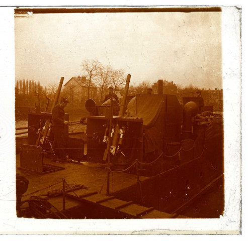 Canonnière à Amiens le 25 mars 1916