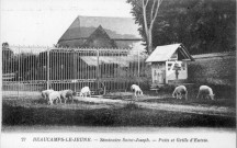 Séminaire Saint-Joseph - Puits et grille d'entrée