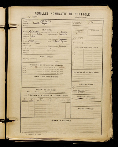 Dacheux, Camille Eugène, né le 12 février 1898 à Daours (Somme), classe 1918, matricule n° 187, Bureau de recrutement d'Amiens