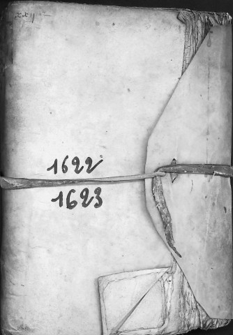 Etude de Me Martin Caron à Amiens (étude n°4). Minutes des années 1622-1623