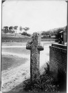 Une croix de pierre à Quesnoy-le-Montant