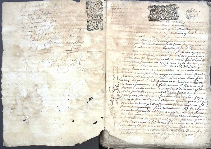 Etude de Me Pierre Lagrene à Amiens (étude n°4). Minutes des années 1701-1703