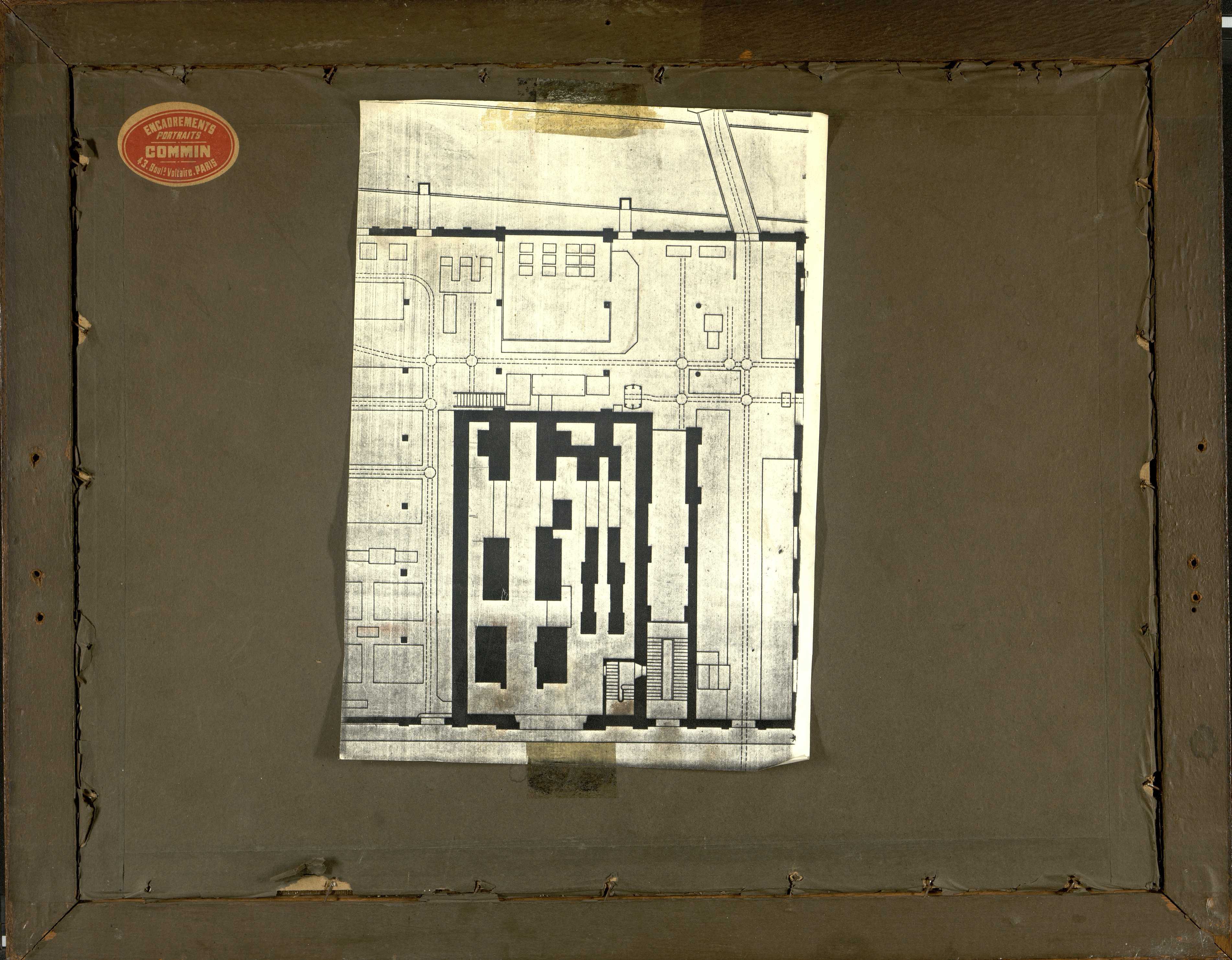 Usine Cosserat rue Maberly à Amiens. Photographie encadrée de la salle des machines à vapeur vers 1900. Au verso, copie du plan d'implantation de la salle des machines