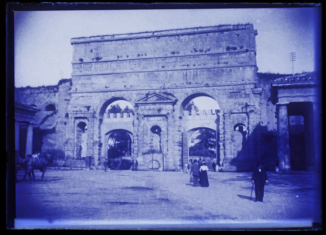 Rome. La porte Majeure du mur fortifié d'Aurélien