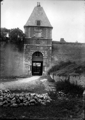 La porte de Bretagne à Péronne