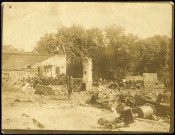 Juin 1915. Dans les ruines d'une usine de palans près de l'usine Rochet à Albert (Somme)
