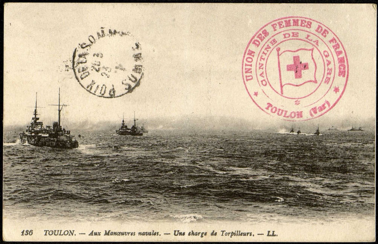 Carte postale intitulée "Toulon. Aux manoeuvres navales. Une charge de torpilleurs". Correspondance de Raymond Paillart à ses parents
