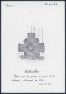 Puchevillers : petite croix de pierre - (Reproduction interdite sans autorisation - © Claude Piette)