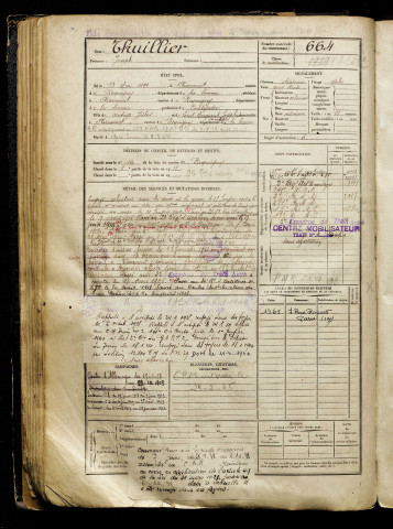 Thuillier, Joseph, né le 13 mai 1899 à Flixecourt (Somme), classe 1919, matricule n° 664, Bureau de recrutement d'Amiens