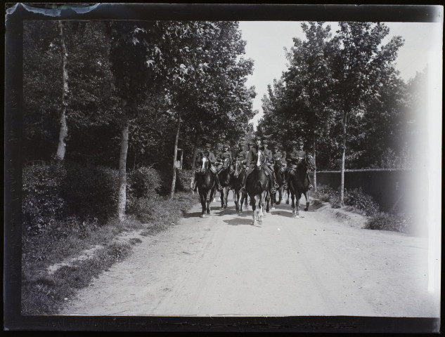 Trompettes du train route de Cagny - juin 1902