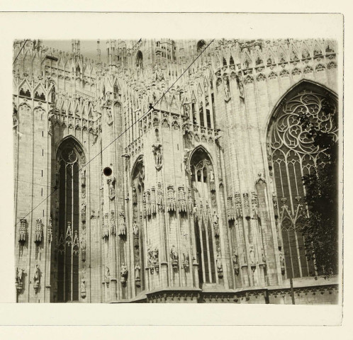 Milan. La cathédrale vers l'abside