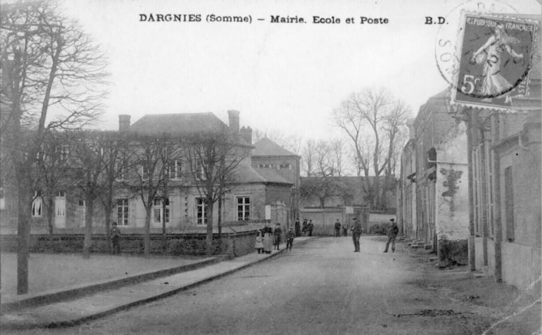 Mairie, Ecole et Poste
